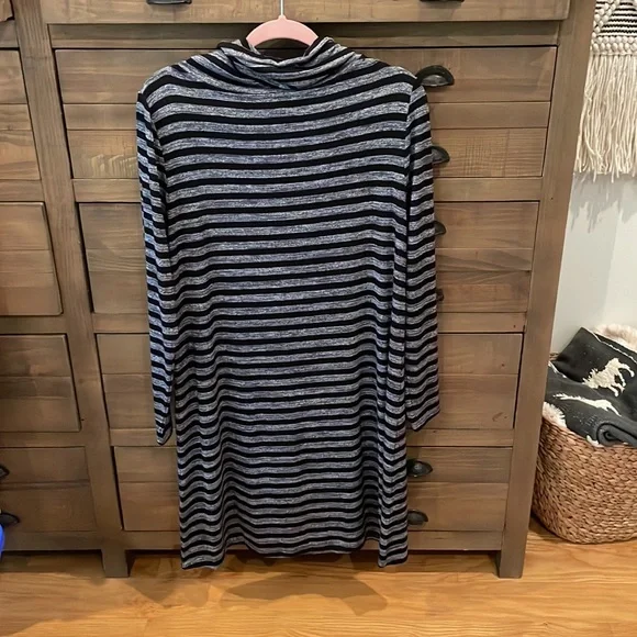 NWT Market & Spruce Athleisure Dress - Picture 3 of 3
